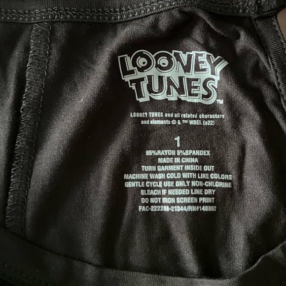 NWT Torrid Looney Tunes Marvin The Martian Top - Picture 9 of 11